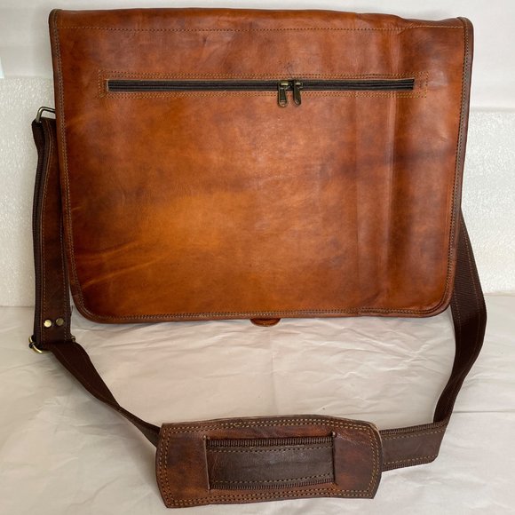 Rugged Leather Large 18" Messenger Satchel Briefcase Bag - Picture 5 of 15